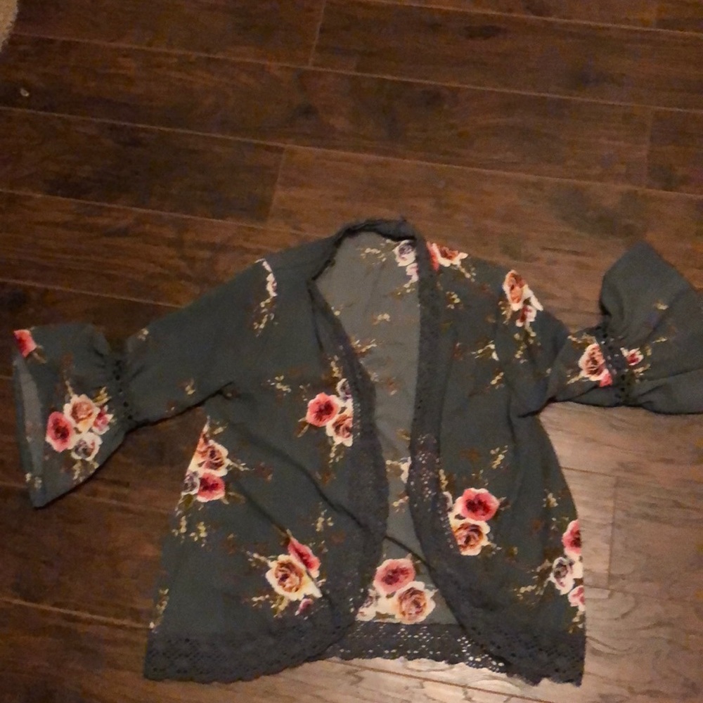 Women’s large rose print cardigan
